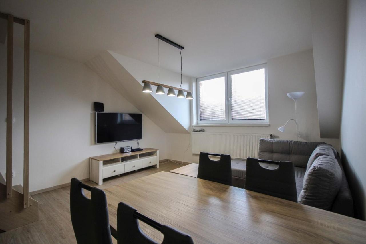 Apartman Pod Hrebienkom Veľký Slavkov Esterno foto
